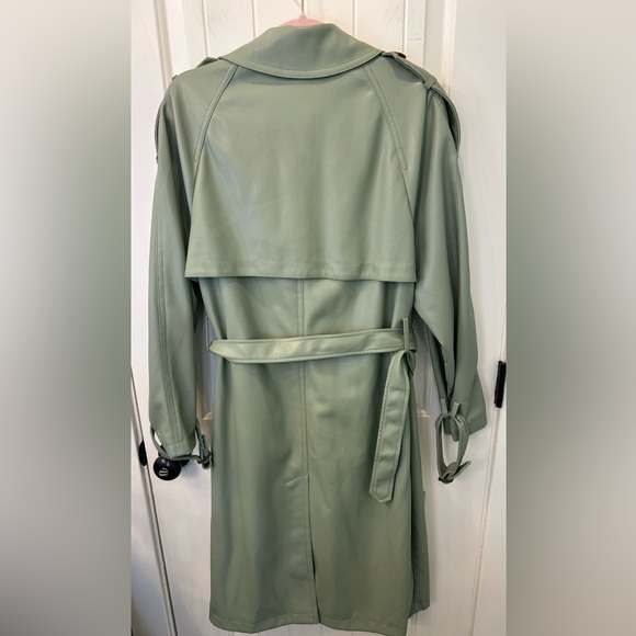 NWT American Eagle Sage Green Vegan Leather Trench Coat Small - Picture 8 of 8